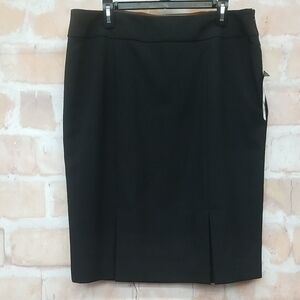 Evan Picone Classic Black Pencil Skirt